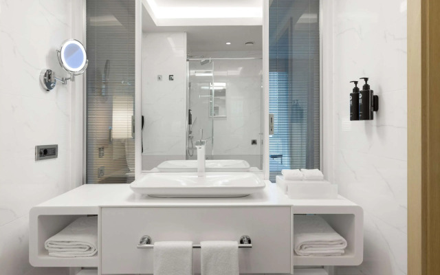 Wyndham Grand Levent Istanbul Hotel & Conference Center