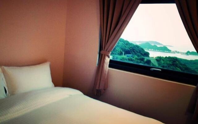 J.F Sleepless Ones Garden Hotel