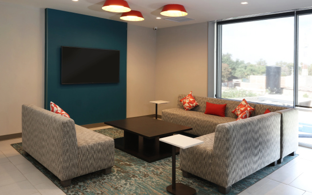 avid hotel Guadalajara Aeropuerto Norte by IHG