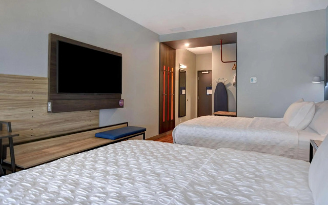 Tru by Hilton Auburn