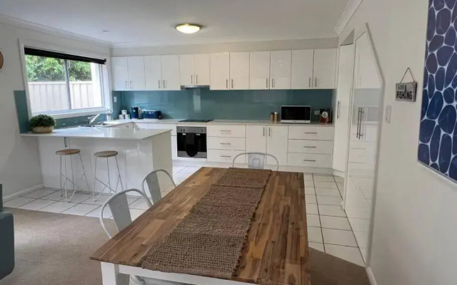 Azul Blue at Shellys