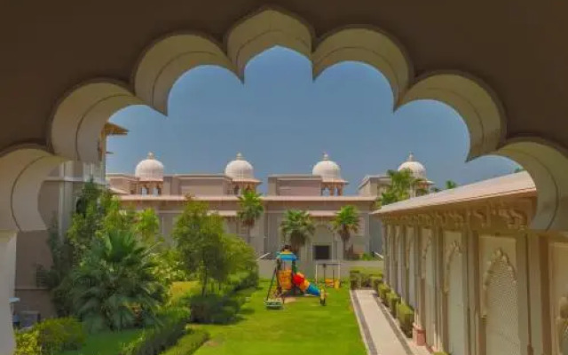 1-bedroom apartment with pool