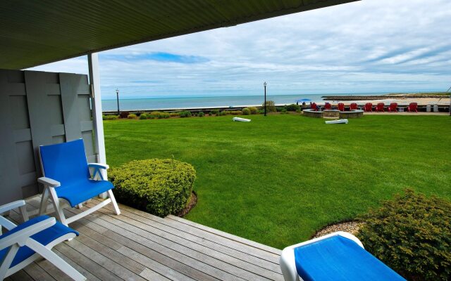 Red Jacket Beach Resort