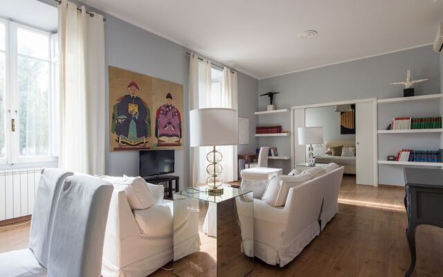 Luxury Apartment Auditorium