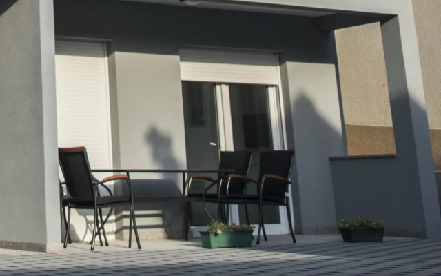 Apartments with a parking space Baska Voda, Makarska - 15214