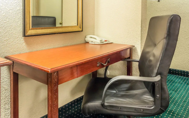 Quality Inn Philadelphia Airport