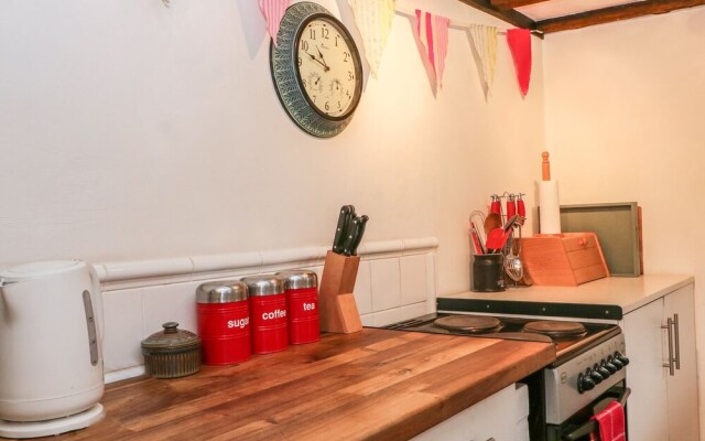 Swanfield Cottage