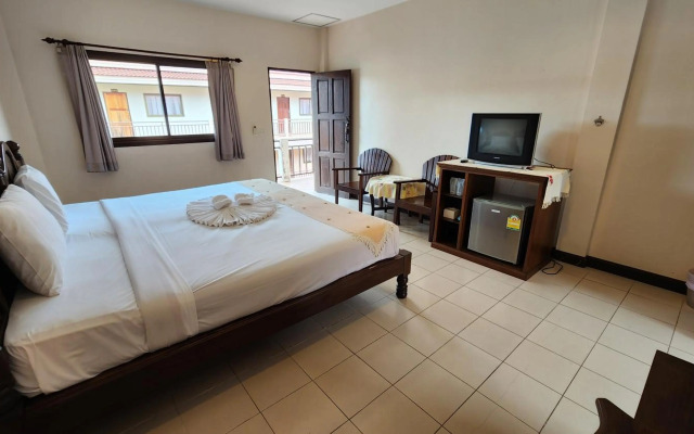 Panupong Hotel