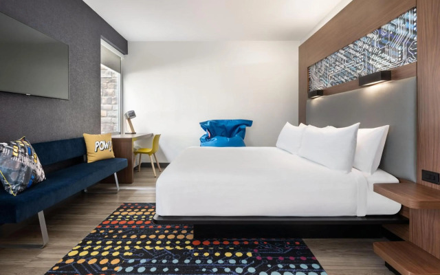 Aloft Beachwood