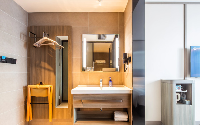 HanTing Hotel (Luoyang Song County Luhunhu)
