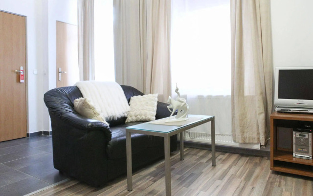 Queens Apartments
