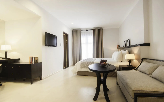 The Alcove Library Hotel