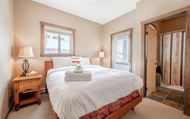 Trapper's Lodge 4 Bd W/great View, Private Hot Tub