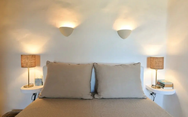 Sea-aura House in Tinos