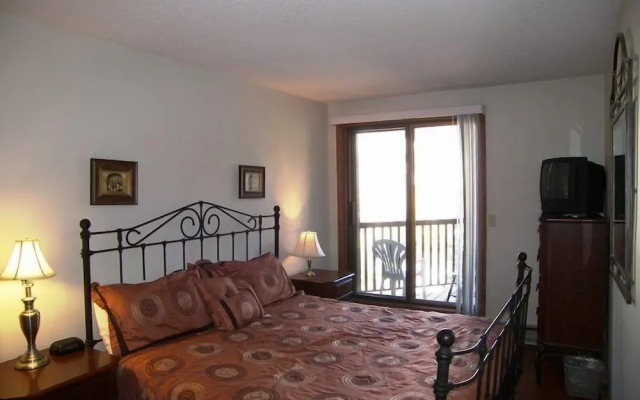FP202S Foxpine Inn by RedAwning