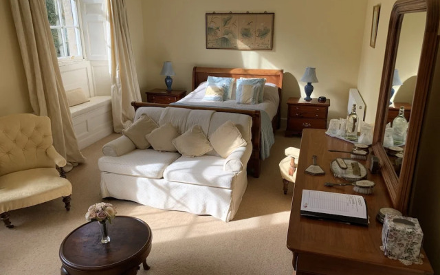 Boulston Manor