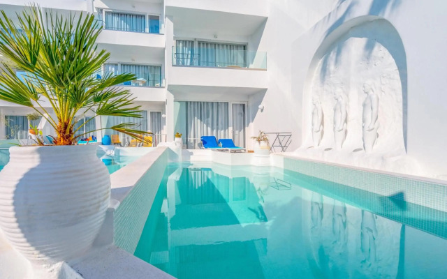 Kouros Home Hotel