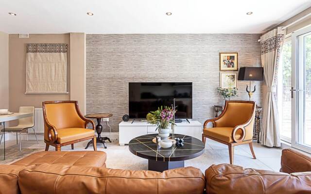 Stunning Flat in the Heart of Parsons Green