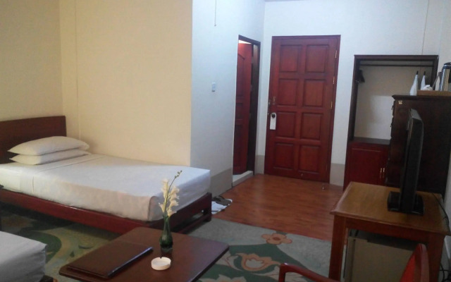 Eden Palace Hotel