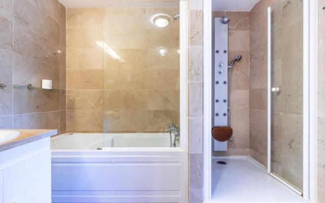 Disfruta amplio moderno y luminoso Golf Resort Torrequebrada