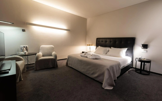 Axis Viana Business & SPA Hotel