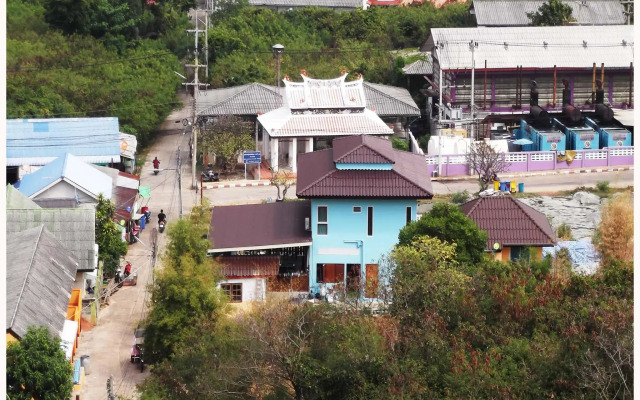 Sichang Style Resort