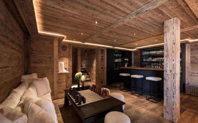 Spacious Chalet With Private Pool – Guest Rooms – Gstaad