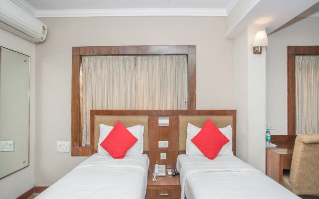 OYO 461 New Rainbow Business Hotel
