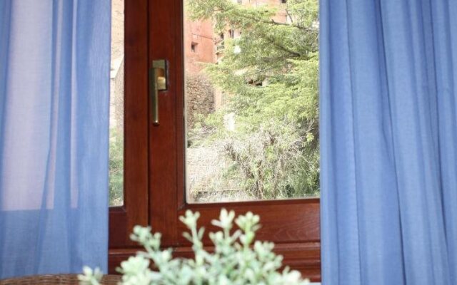 Hotel Mesón del Gallo