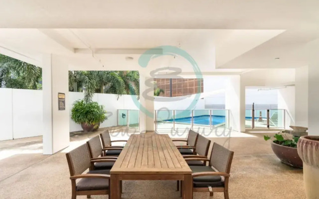 Zen Seabreeze Workdesk Balcony Dining Seaview