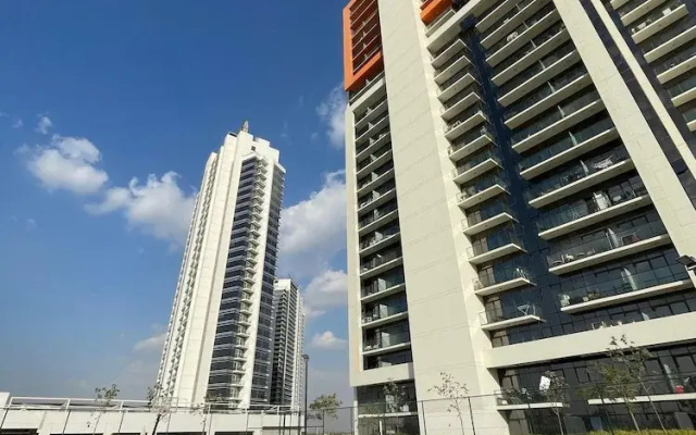 Modern 1 BR Golf Vita Damac Hills 1