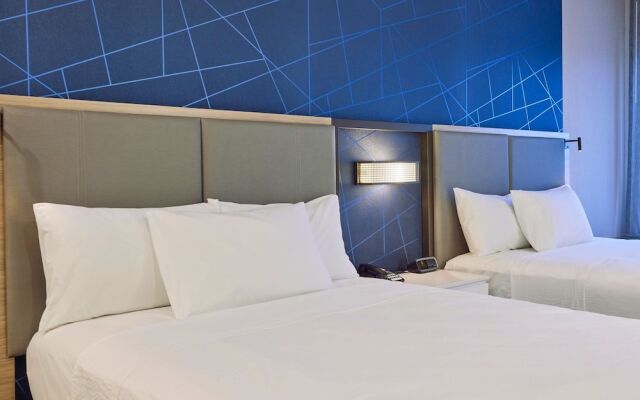 SpringHill Suites Medford Airport