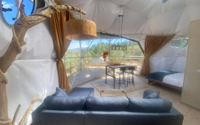 Glamping dome les cigales