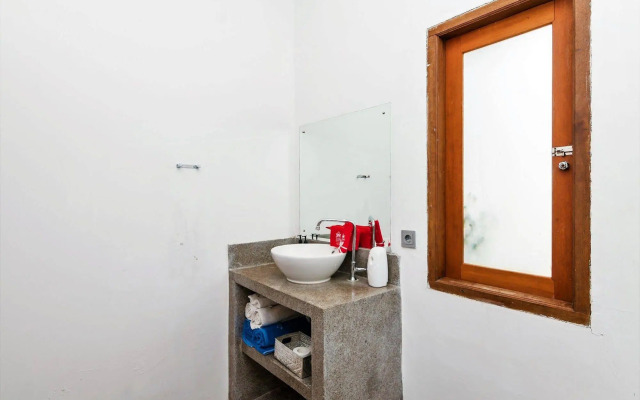 ZEN Rooms Padang Linjong Canggu