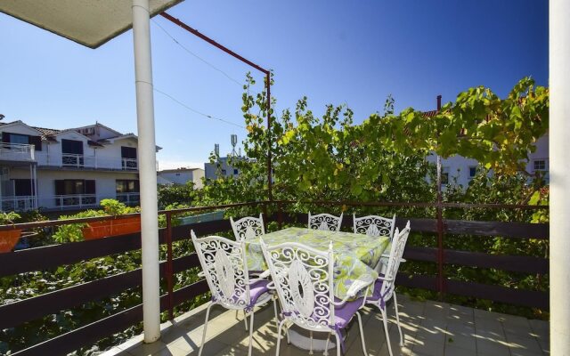 Apartments Milenko / Three Bedrooms A2