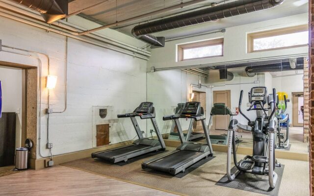 FRONTDESK The Depot Apts Downtown Fort Worth