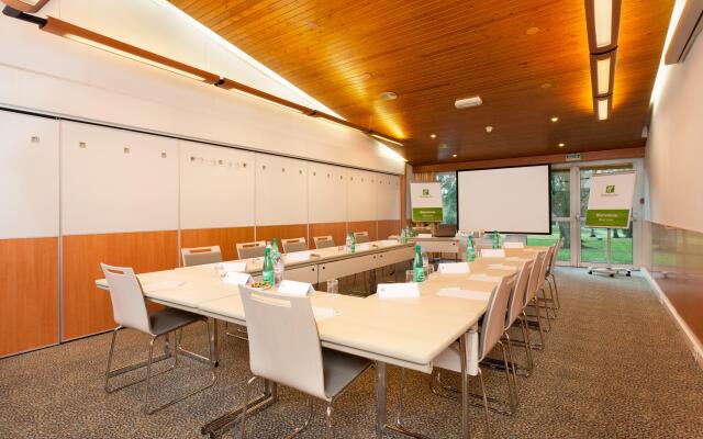 Holiday Inn Lille - Ouest Englos by IHG