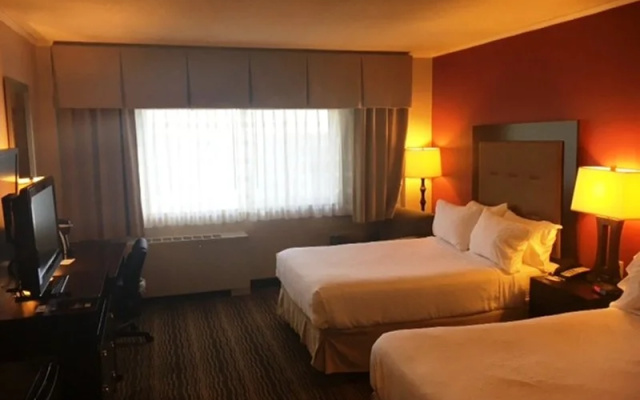 Ramada by Wyndham Liverpool/Syracuse(Ex.Holiday Inn Syracuse Liverpool Exit 37)