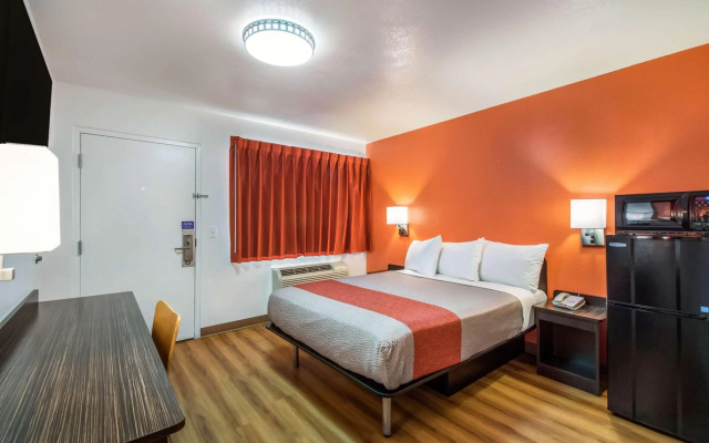 Motel 6 Youngtown, AZ - Phoenix - Sun City