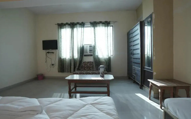 Hotel Mohan by OYO Rooms