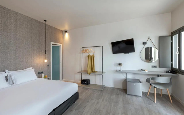 Pearl Inn 4* Hotel