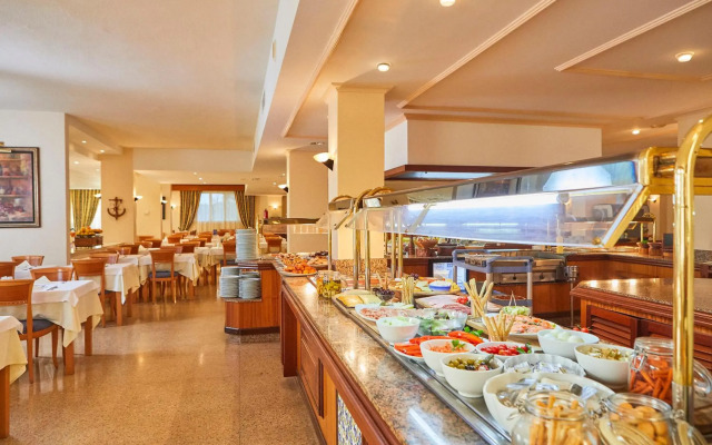 Hotel Rocamarina - Adults Only