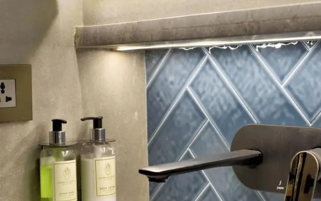 Empire Platinum Suites