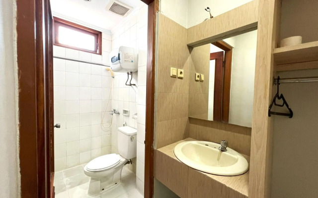 OYO 3819 Hotel Winotosastro