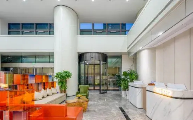 Starland Hotel Xiangjiangwan (Cangzhou Vientiane City Central Park)
