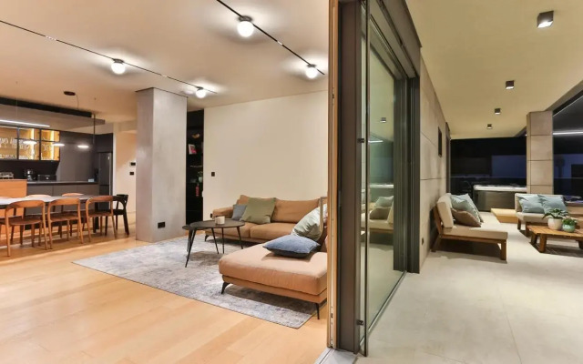 Luxury penthouse V
