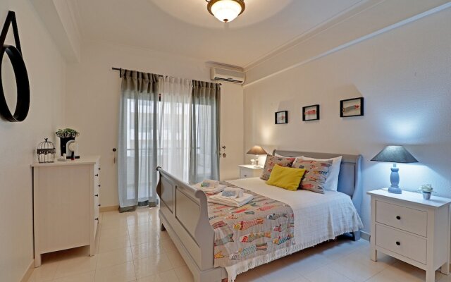 Armacao de Pera with Pool by Homing