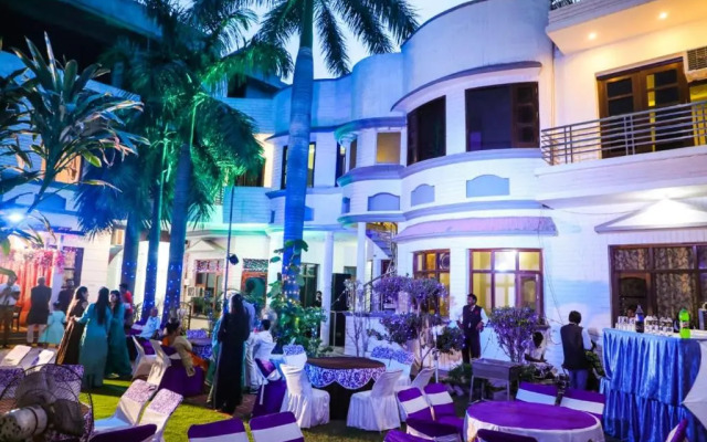 Unique House by OYO Rooms