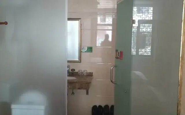 the Jiuhua Mountain Chicken Heights