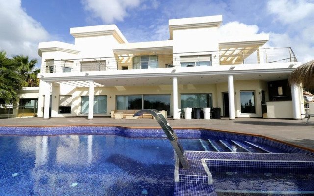 Villa With Pool and hot tub in Benissa, Alicante